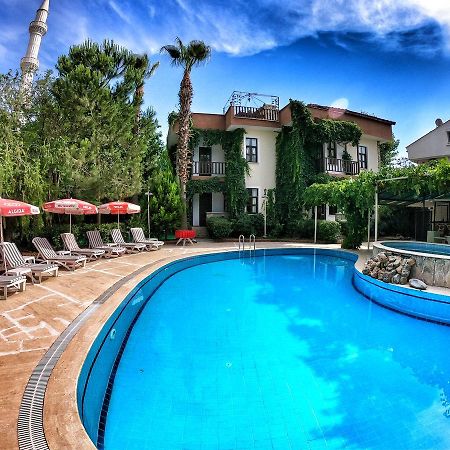 Erciyes Apart Hotel Fethiye Exterior photo
